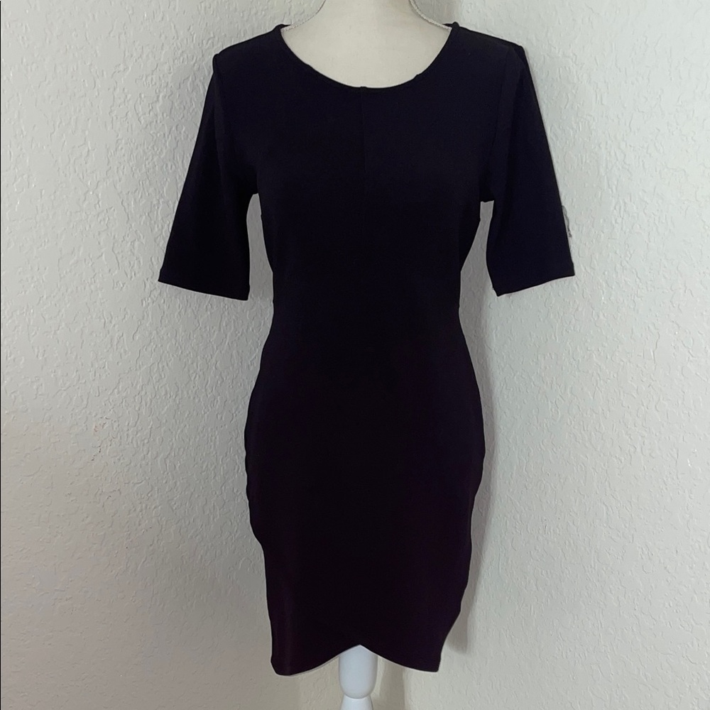 Simply Styled Elegant Black Mini Dress